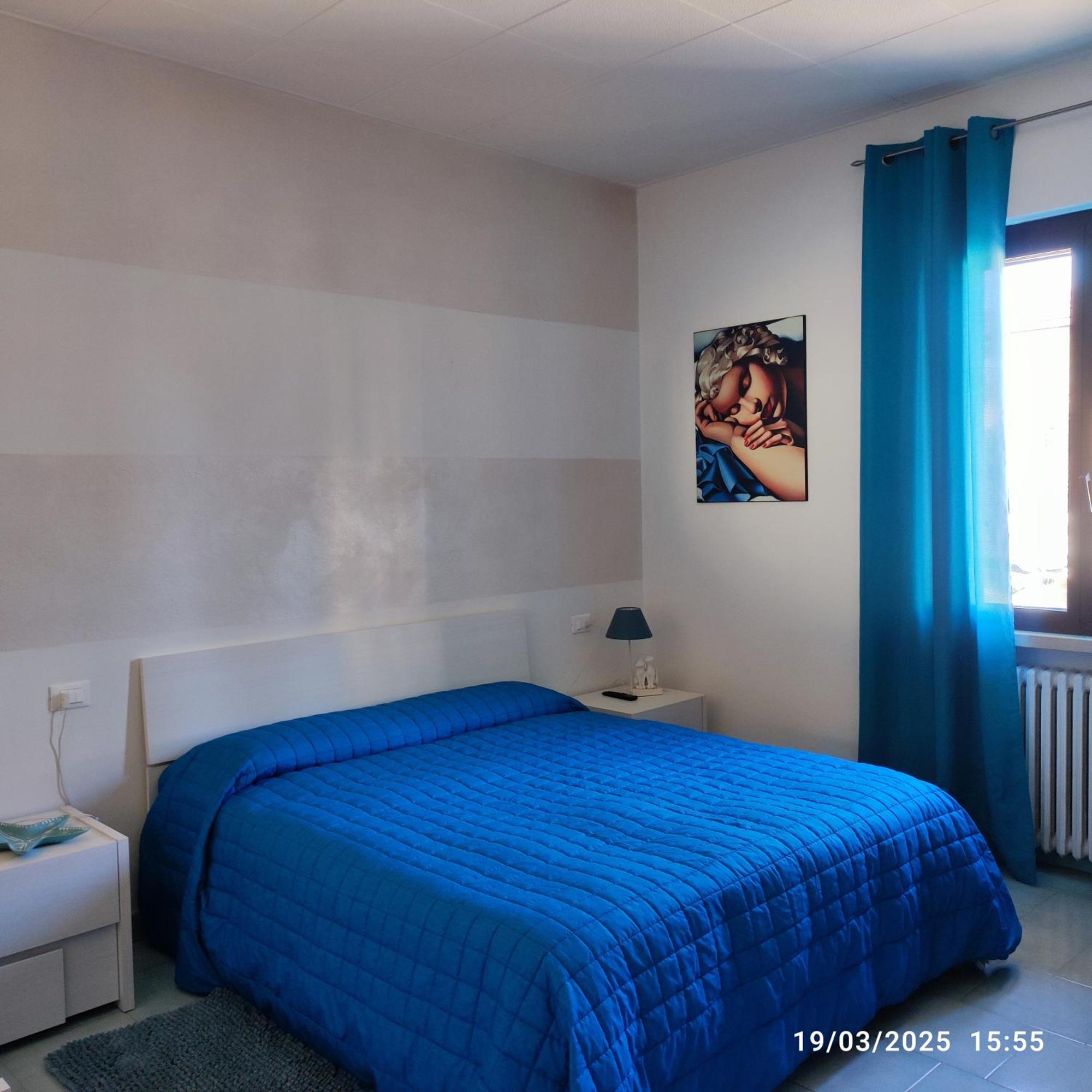 Casapatrizia B&B Сірміоне Екстер'єр фото
