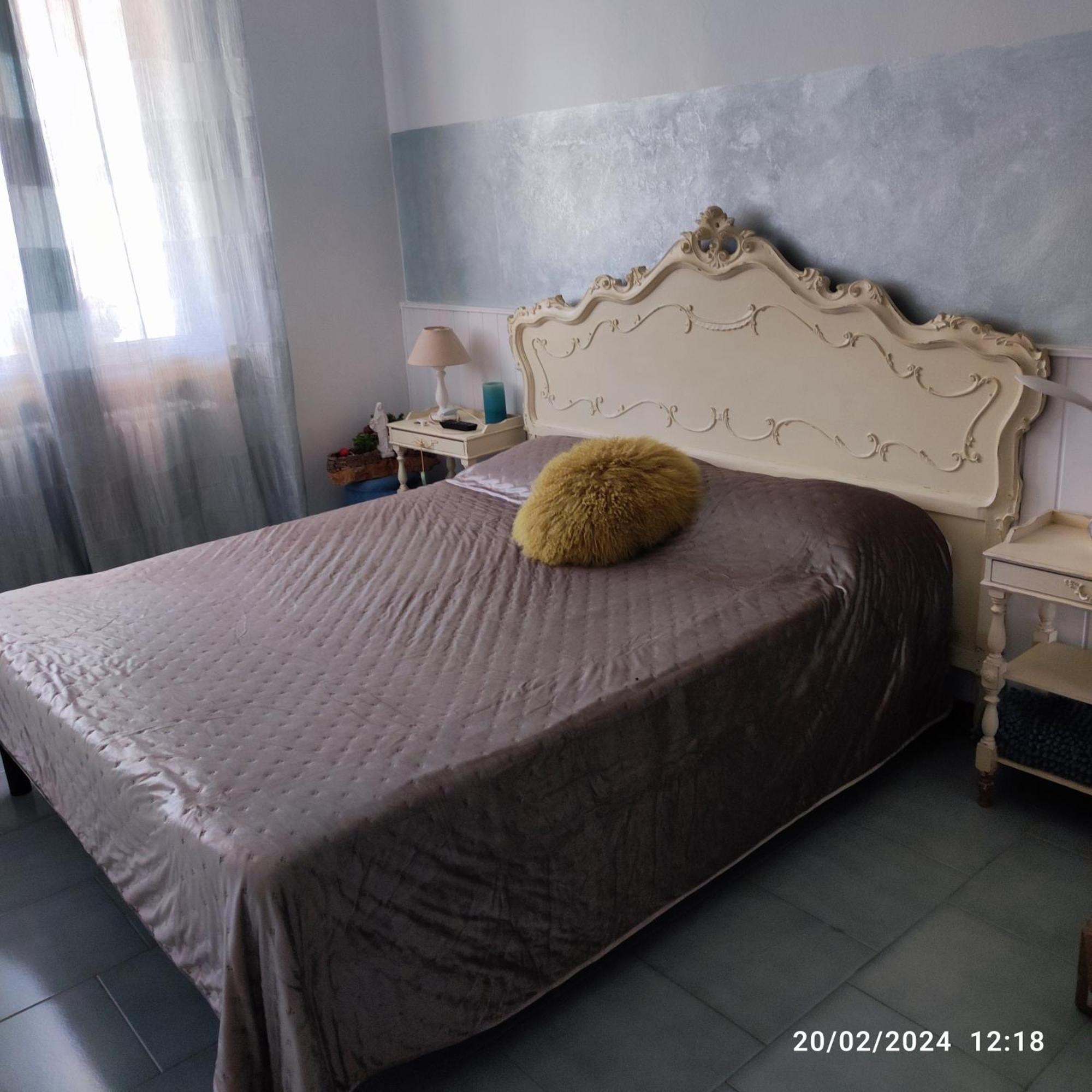 Casapatrizia B&B Сірміоне Екстер'єр фото